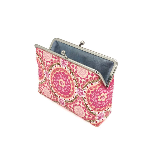 rosa Clipbörse mit Ornamenten