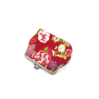 rote Clipbörse mit japanischen Blumen