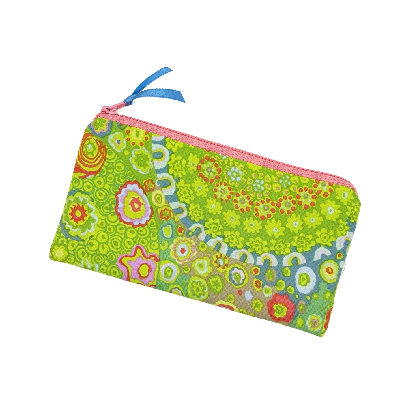 grüne Stiftetasche mit Blumenmuster