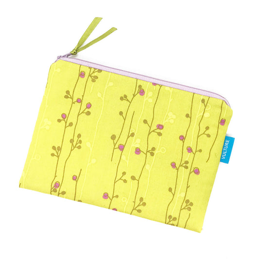 gelbe Kosmetiktasche mit Blumenranken