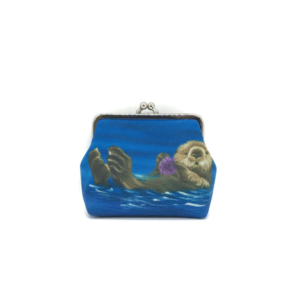 blaue Clipbörse mit Otter